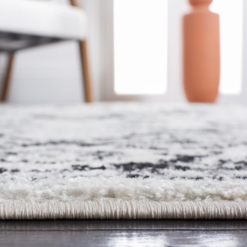 SAFAVIEH Tulum Venetia Bohemian & Eclectic Rug - 5'3" x 7'6"