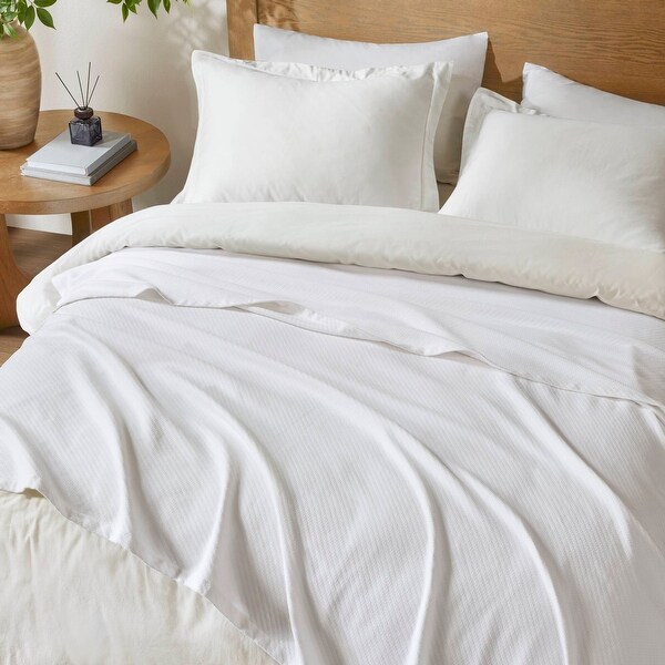 Madison Park Liquid Solid Colored Woven Cotton Blanket - On
