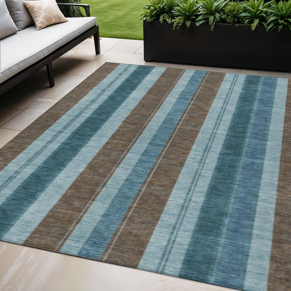 HomeRoots Striped Transitional Rectangle Outdoor Rug