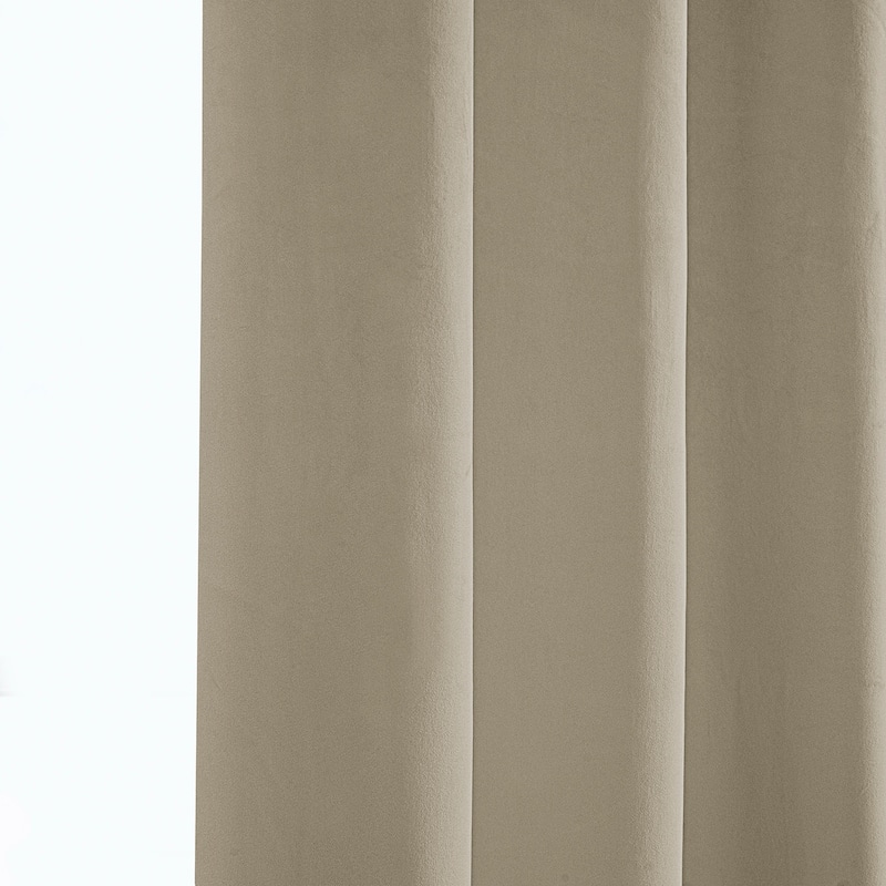 Exclusive Fabrics Heritage Plush Velvet Room Darkening Grommet Curtain (1 Panel)