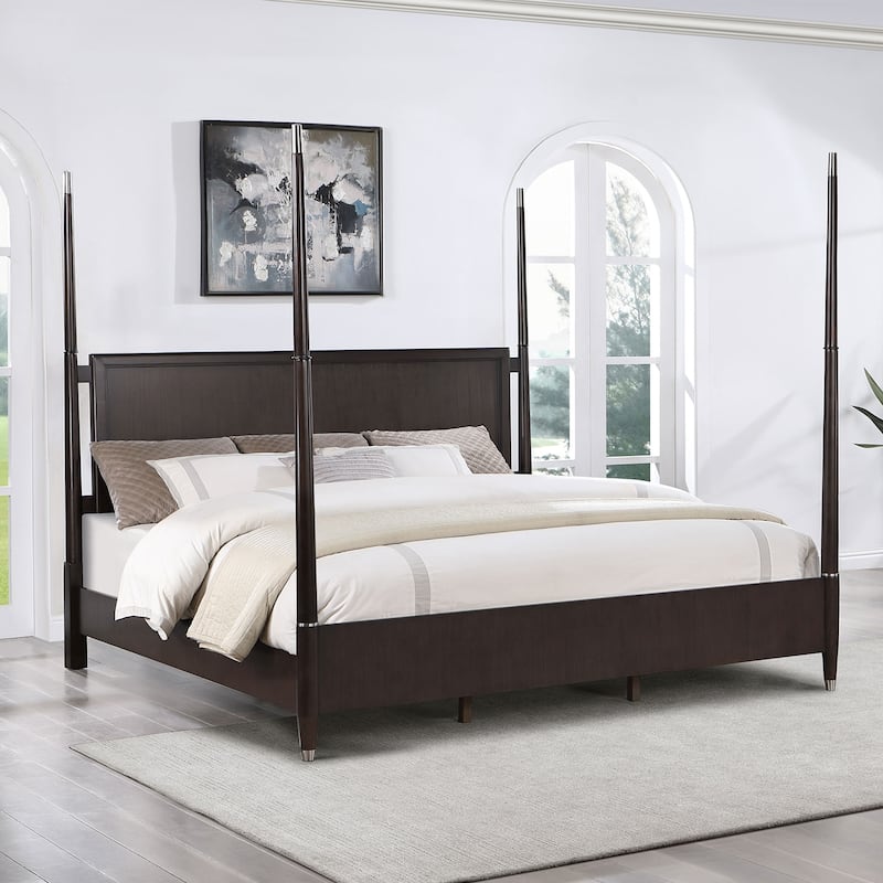 Wooden Poster Bed with Tapering Posts in Brown