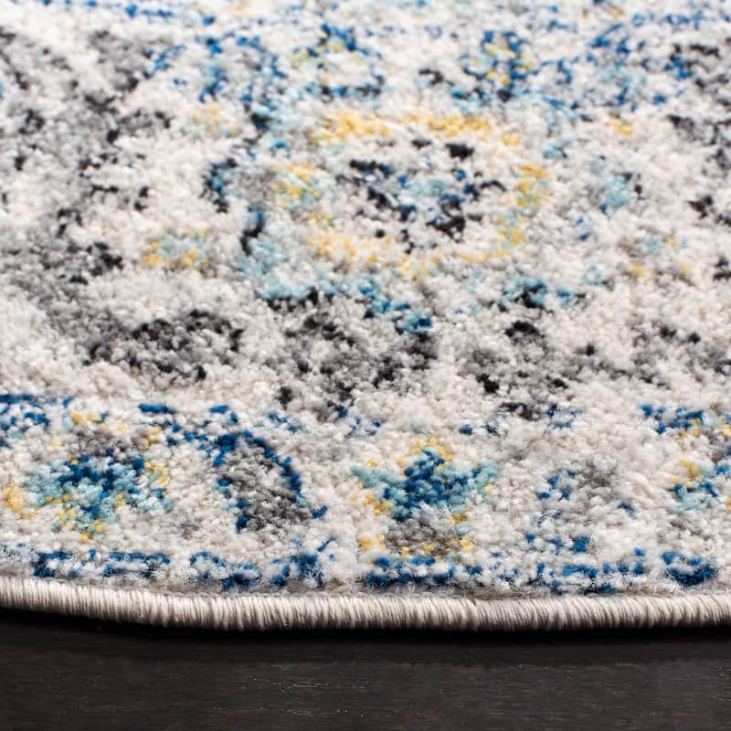 SAFAVIEH Madison Snowflake Medallion Rustic Farmhouse Distressed Rug