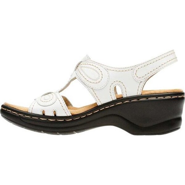 clarks lexi walnut sandal