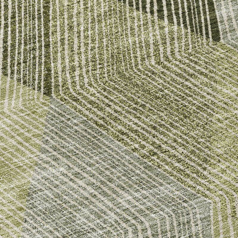 Machine Washable Indoor/ Outdoor Diamond Stripes Chantille Rug