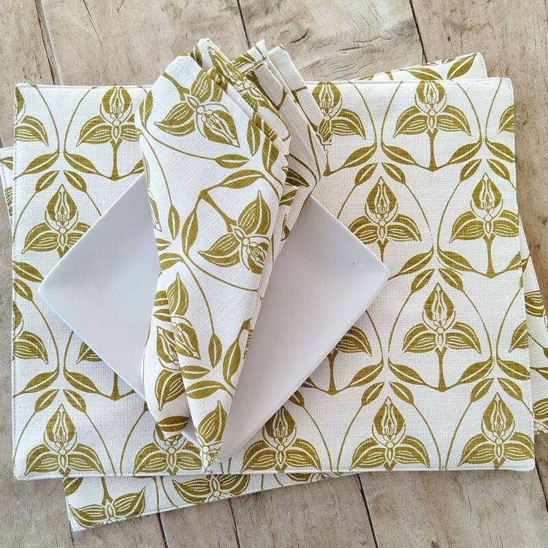 French Home Set of 4 Orchid Napkins - Chartreuse