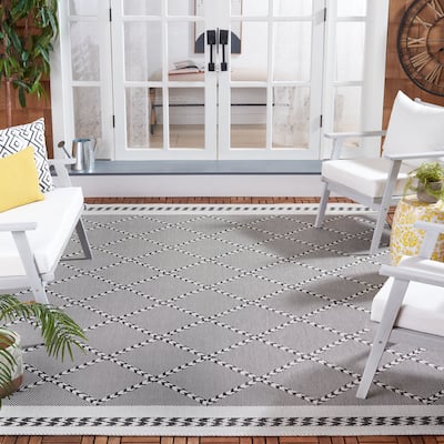 SAFAVIEH Courtyard Minija Transitional Indoor/Outdoor Rug