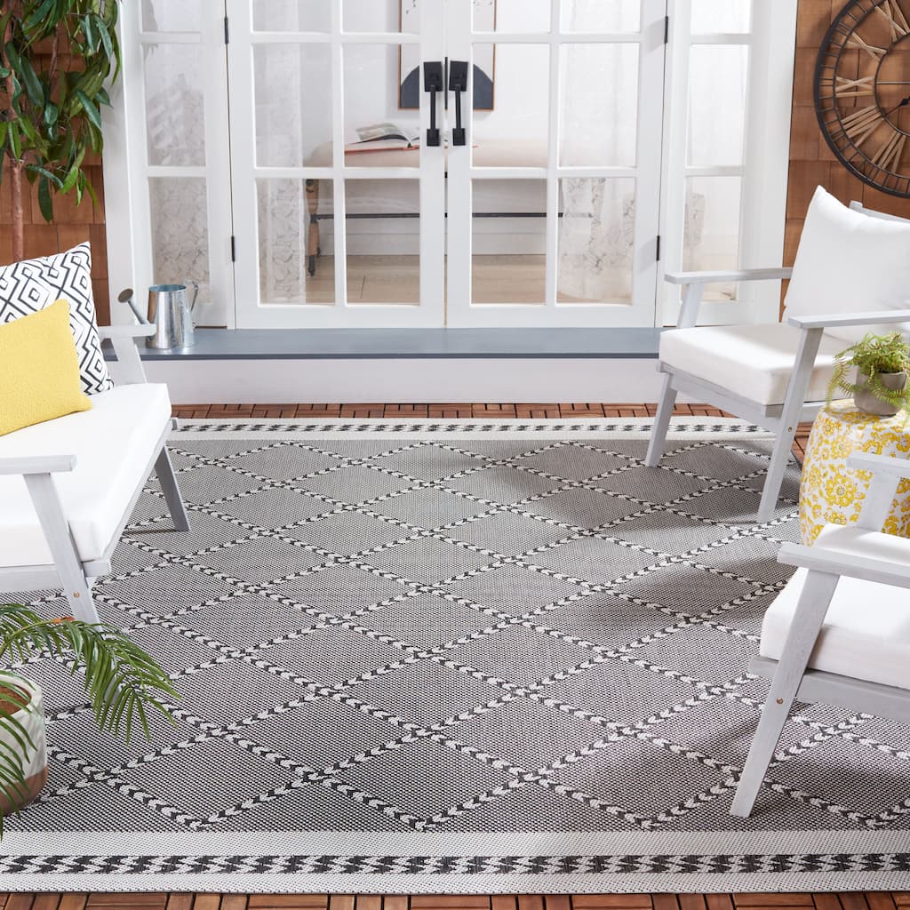 SAFAVIEH Courtyard Minija Transitional Indoor/Outdoor Rug