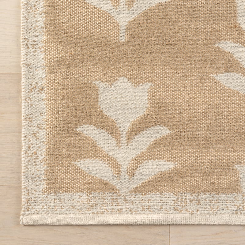 Nuloom Vayana Floral Farmhouse Area Rug