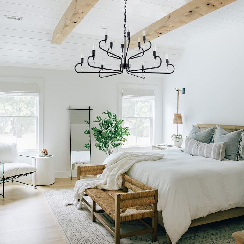 12-Light Black Metal Chandelier with Adjustable Chain
