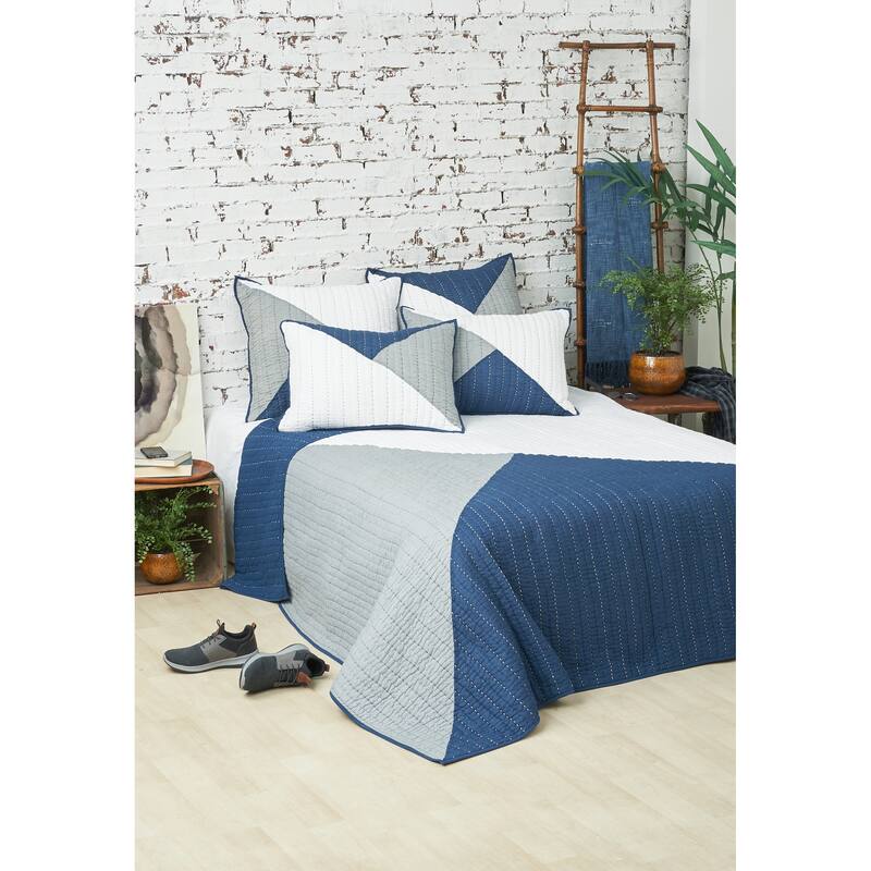 Asymmetrical Queen Quilt