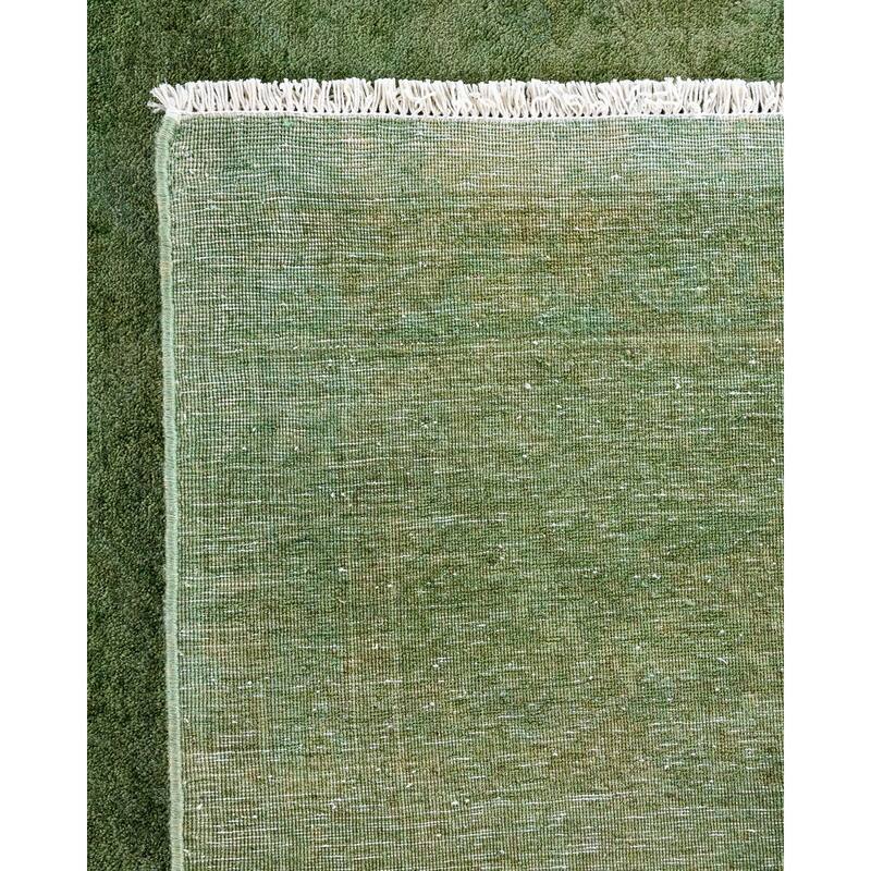 Fine Vibrance, One-of-a-Kind Hand-Knotted Area Rug - Green, 7' 10" x 10' 2" - 7' 10" x 10' 2"