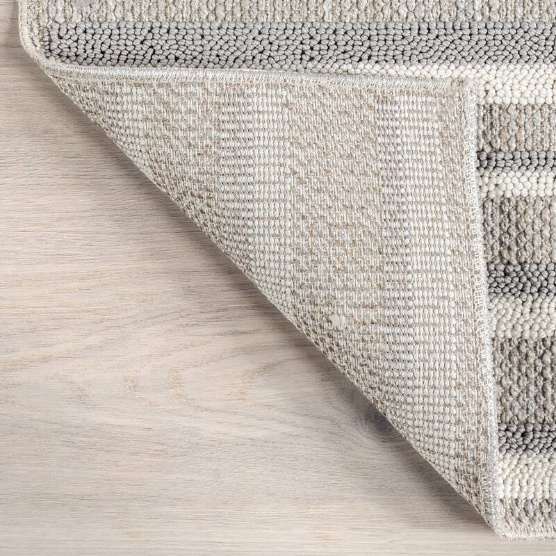Nuloom Kerensa Striped Machine Washable Area Rug