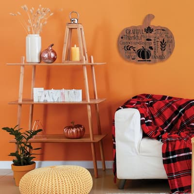 TrendyDecor4U Farmhouse "Grateful" Printed Wall Art on a Wood Fence by Linda Spivey - Orange, Brown, Tan