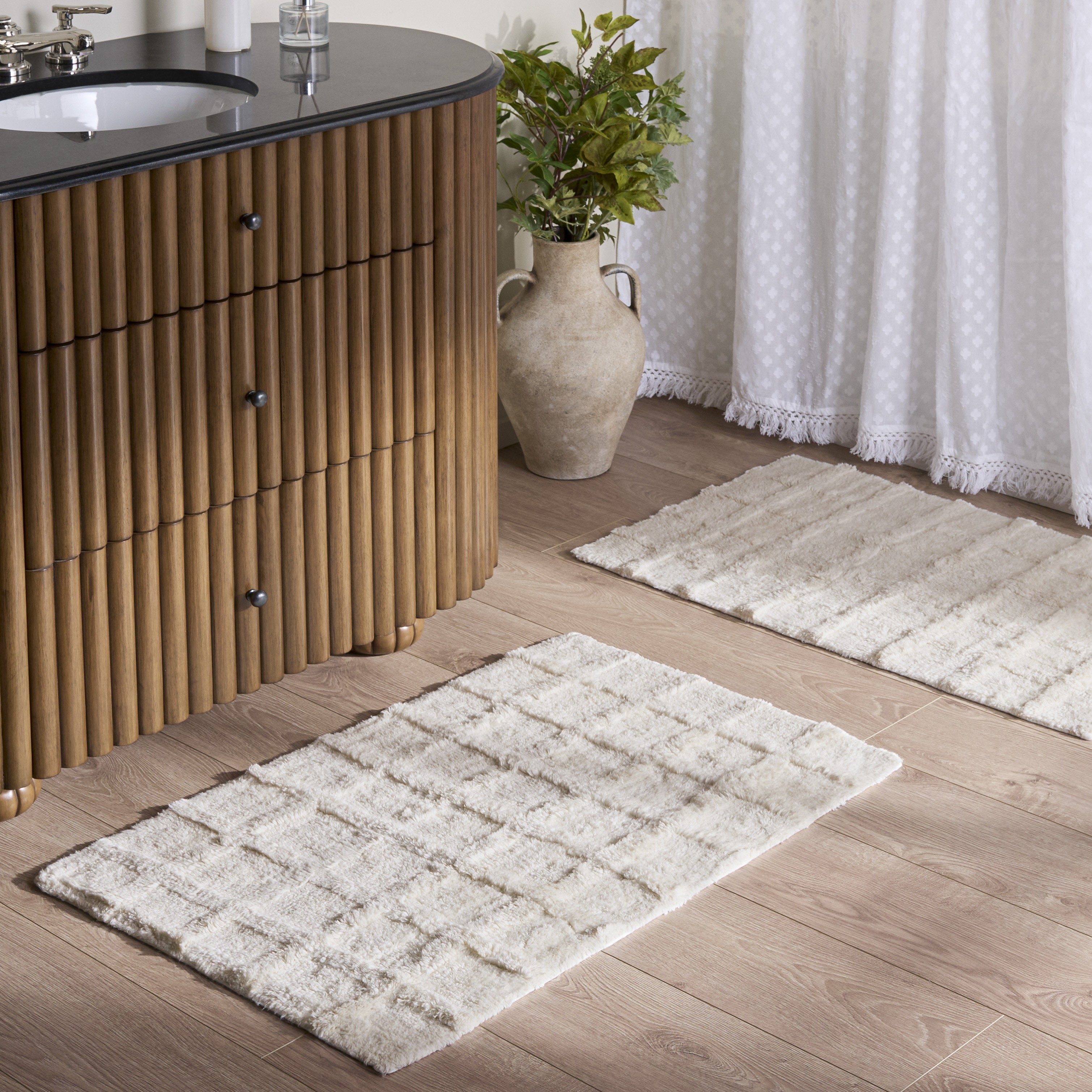 SAFAVIEH Plush Master Bath Quinn Cotton Non-Slip Bath Mat (Set of 2)