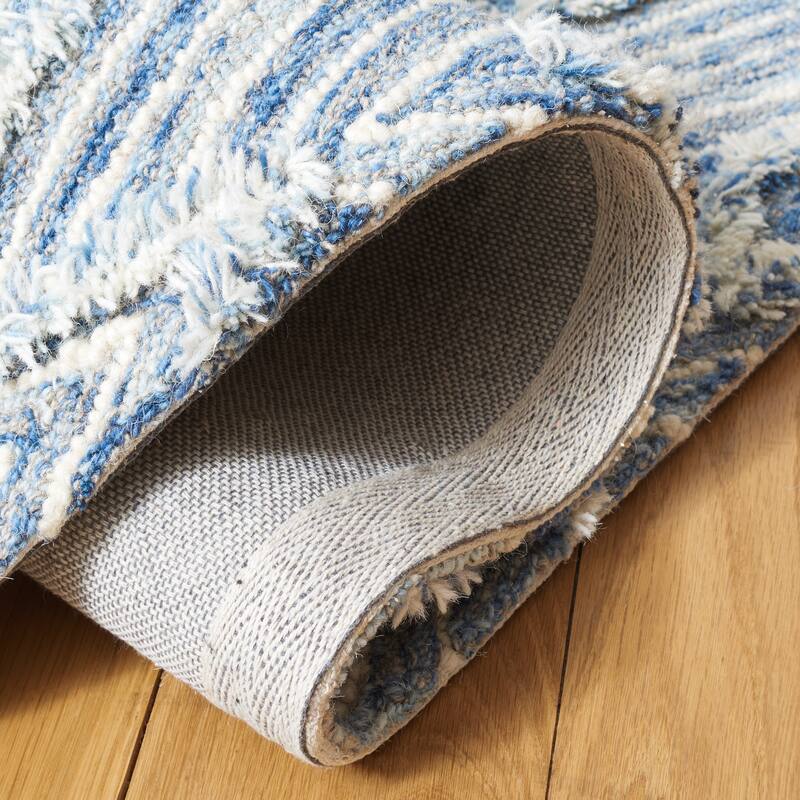 SAFAVIEH Handmade Kenya Abigaelle Moroccan Boho Wool Rug
