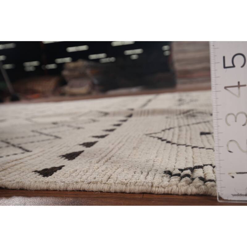 Moroccan Oriental Area Rug Hand-Knotted Wool Carpet - 6'9"x 10'8"