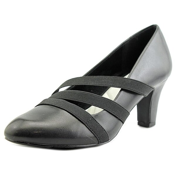 easy street black pumps