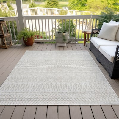 Machine Washable Indoor/ Outdoor Modern Stripes Chantille Rug