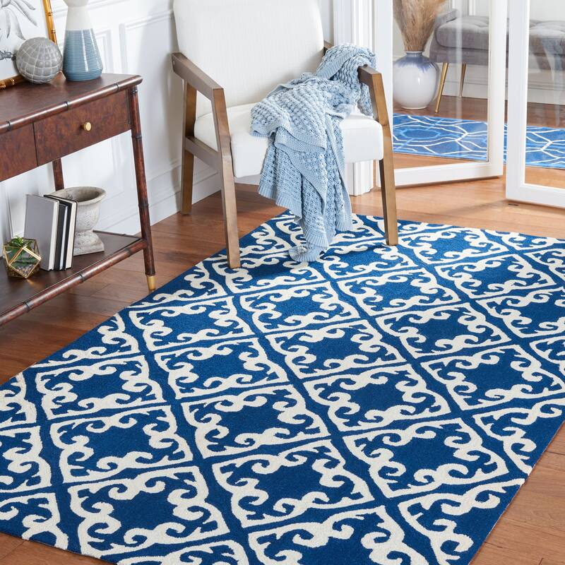 SAFAVIEH, Handmade Easy Care Rukmani Oriental Rug