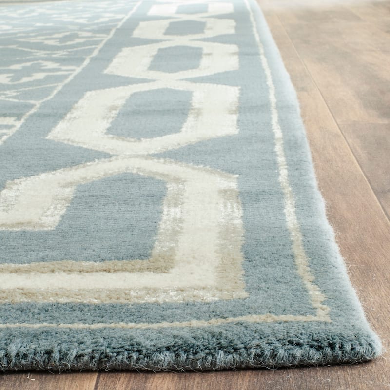 SAFAVIEH Hand-knotted Mosaic Eicke Modern Wool Rug