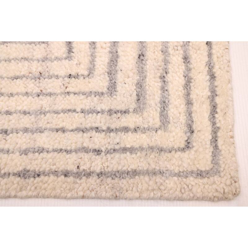 ECARPETGALLERY Hand-knotted Tangier Cream Wool Rug - 5'4 x 7'7