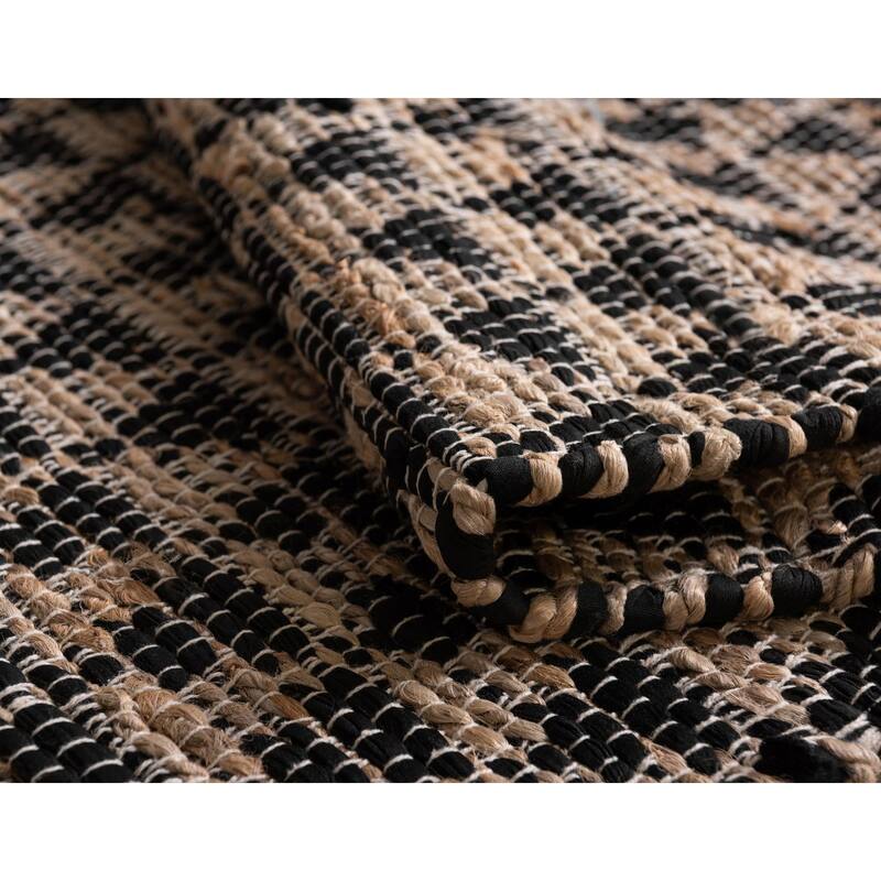 Braided Dosa Collection Area Rug