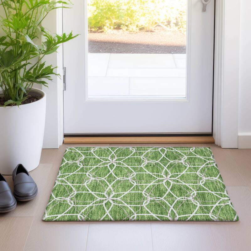 Machine Washable Indoor/ Outdoor Abstract Prism Chantille Rug