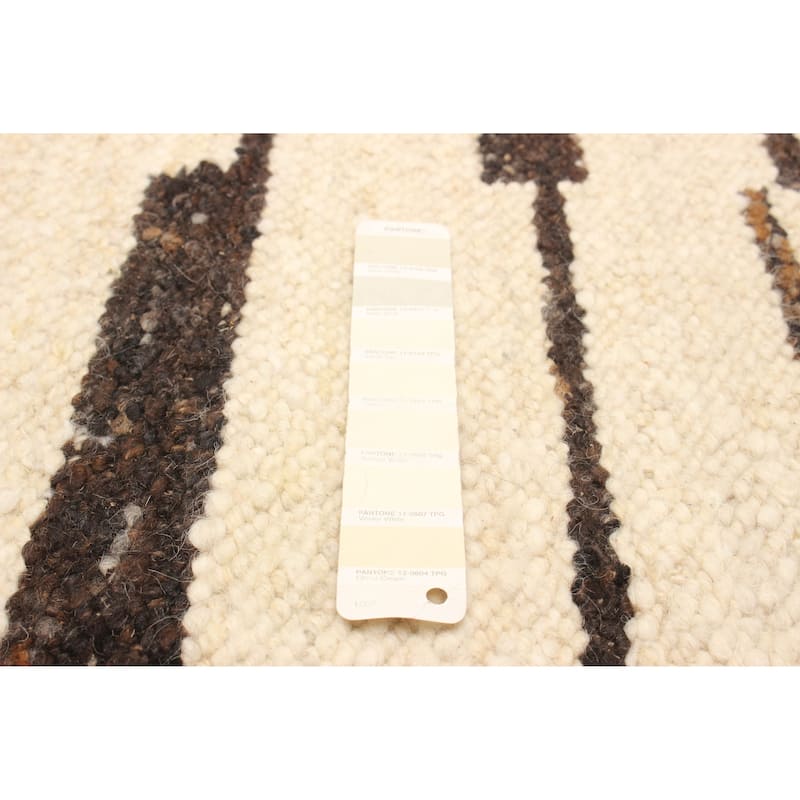 ECARPETGALLERY Hand-knotted Tangier Cream Wool Rug - 4'11 x 8'0