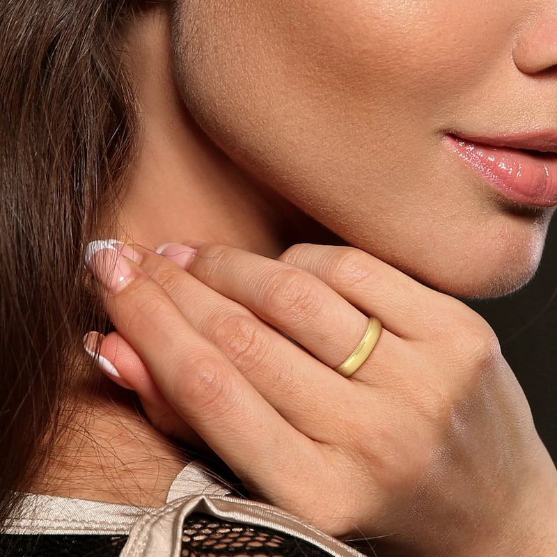 Miadora 4mm Ladies Wedding Band in 10k Yellow Gold