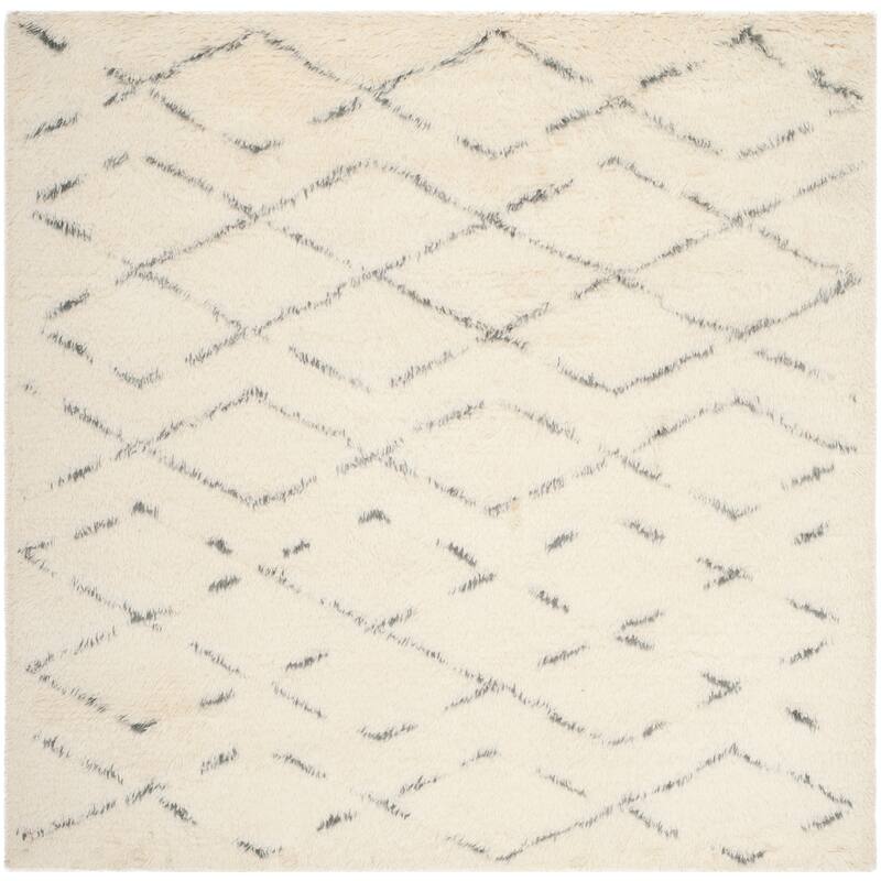 SAFAVIEH Handmade Casablanca Shag Dorette Tribal Wool Rug - 6' Square - Ivory/Grey