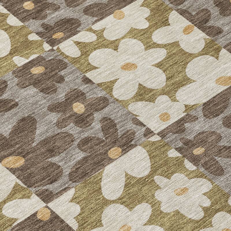 Machine Washable Indoor/ Outdoor Floral Krissy Chantille Rug