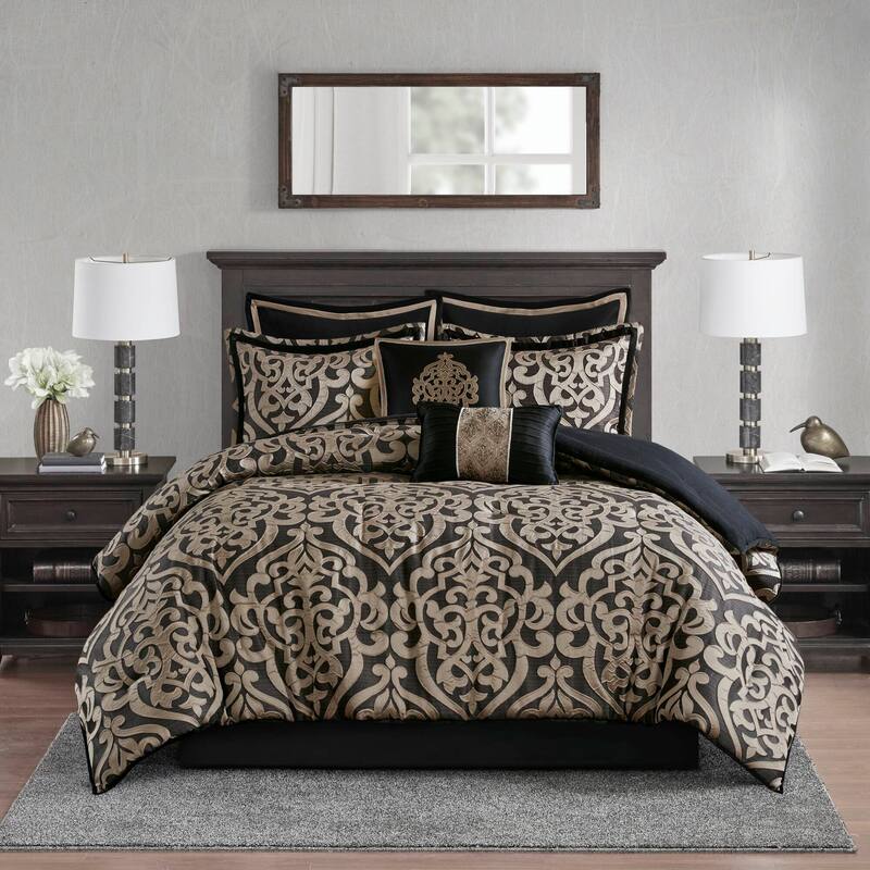 8PCS Queen Jacquard Comforter Set
