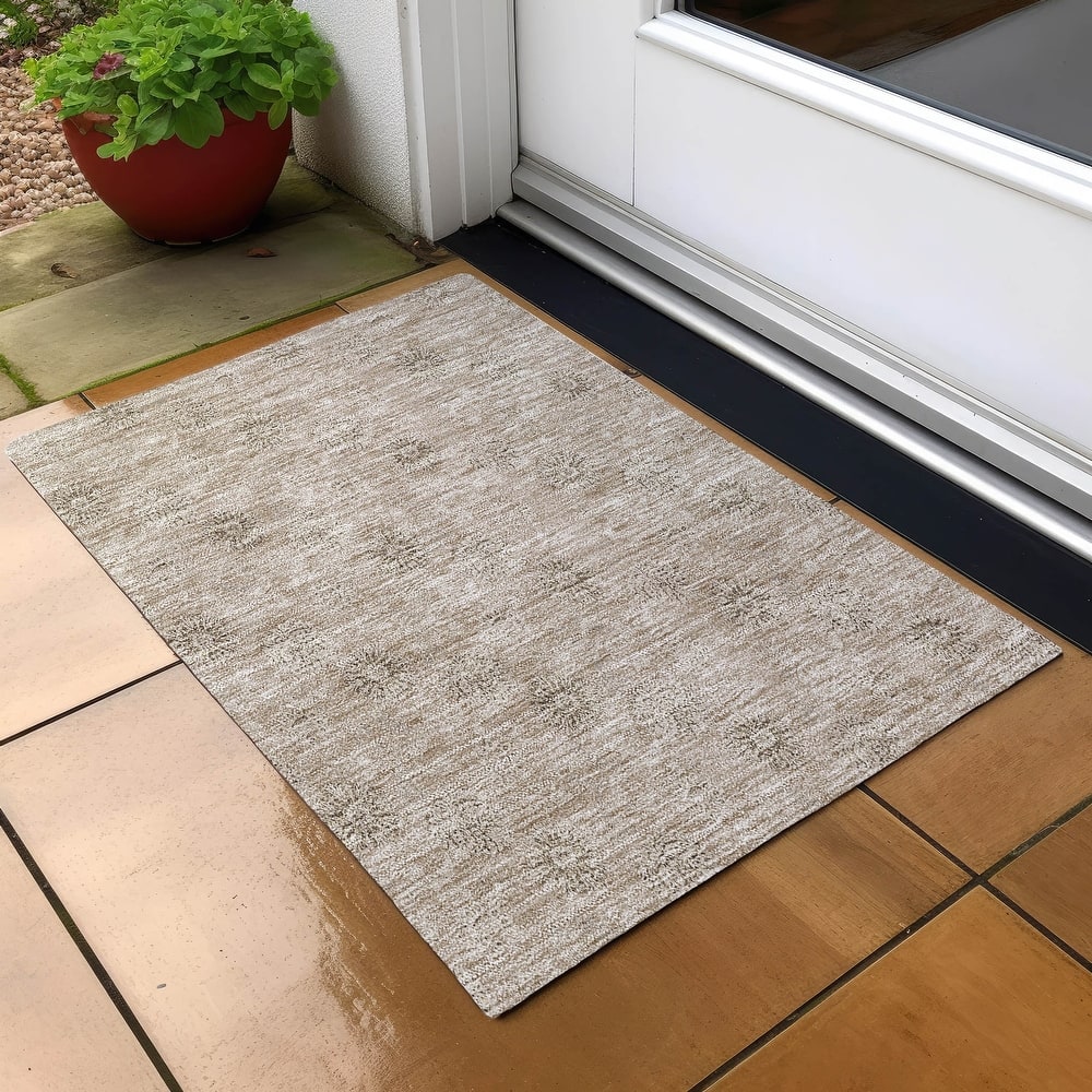 Machine Washable Indoor/ Outdoor Chantille Floral Burst Rug