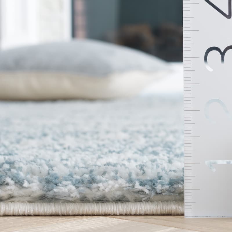 SAFAVIEH Tahoe Shag Yaprak Abstract 1.2-inch Thick Rug