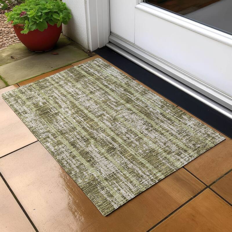 Machine Washable Indoor/ Outdoor Chantille Ombre Stripe Rug - Olive - 1'8" x 2'6"