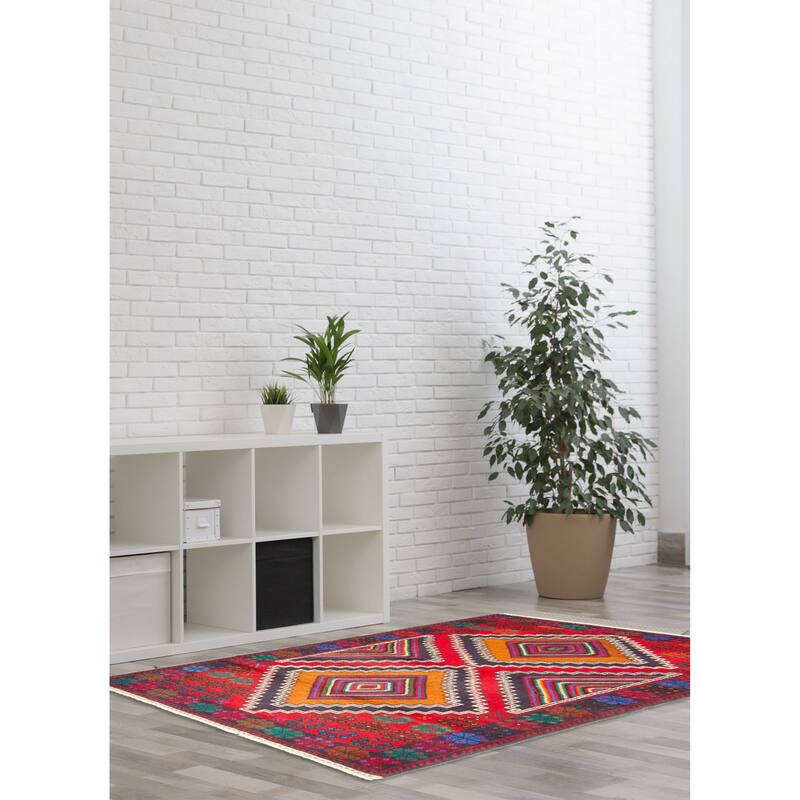 ECARPETGALLERY Hand-knotted Teimani Red Wool Rug - 2'9 x 5'1