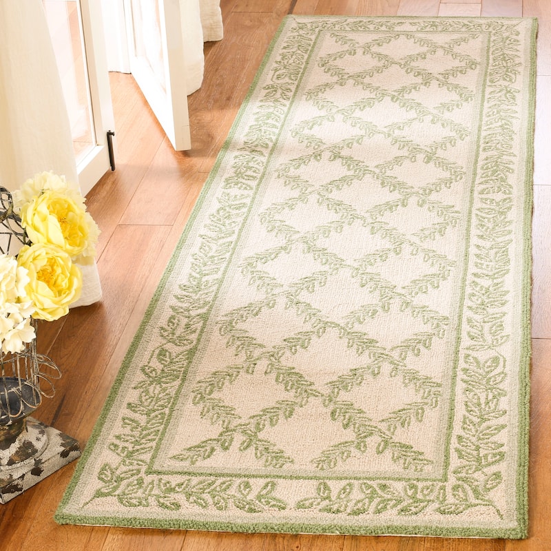 SAFAVIEH Handmade Chelsea Kimber Trellis French Country Wool Rug