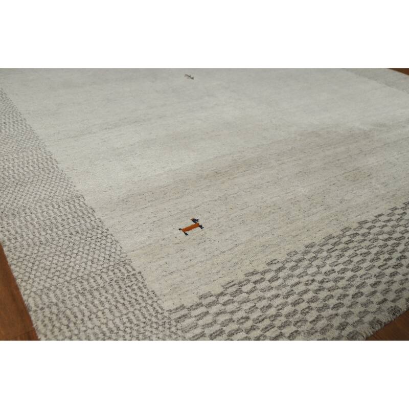 Hand Knotted Oriental 100% Wool Carpet Tribal Tribal Beige & Ivories Gabbeh Area Rug - 7' 9'' X 5' 6''