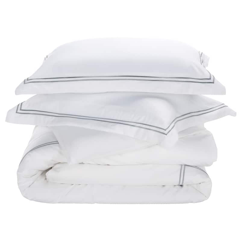 SAFAVIEH Home Hotel Collection 2-Line Embroidered 300Tc Percale 3-piece Duvet Cover Set - Blue Mist/White - King