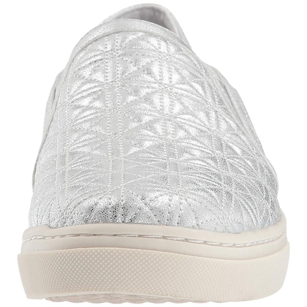 skechers quilted slip on