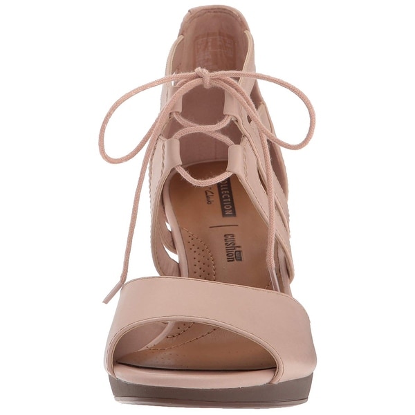 clarks adriel elaina