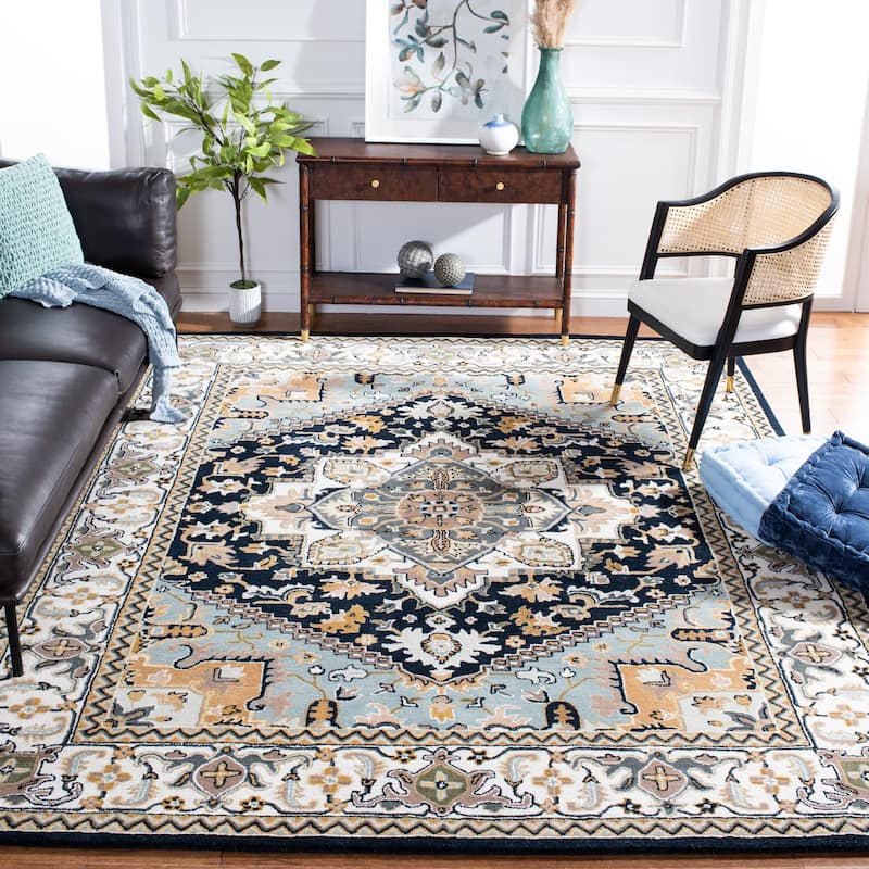 SAFAVIEH Handmade Heritage Carrol Traditional Oriental Wool Rug - 9' x 12' - Navy/Ivory - Rectangle