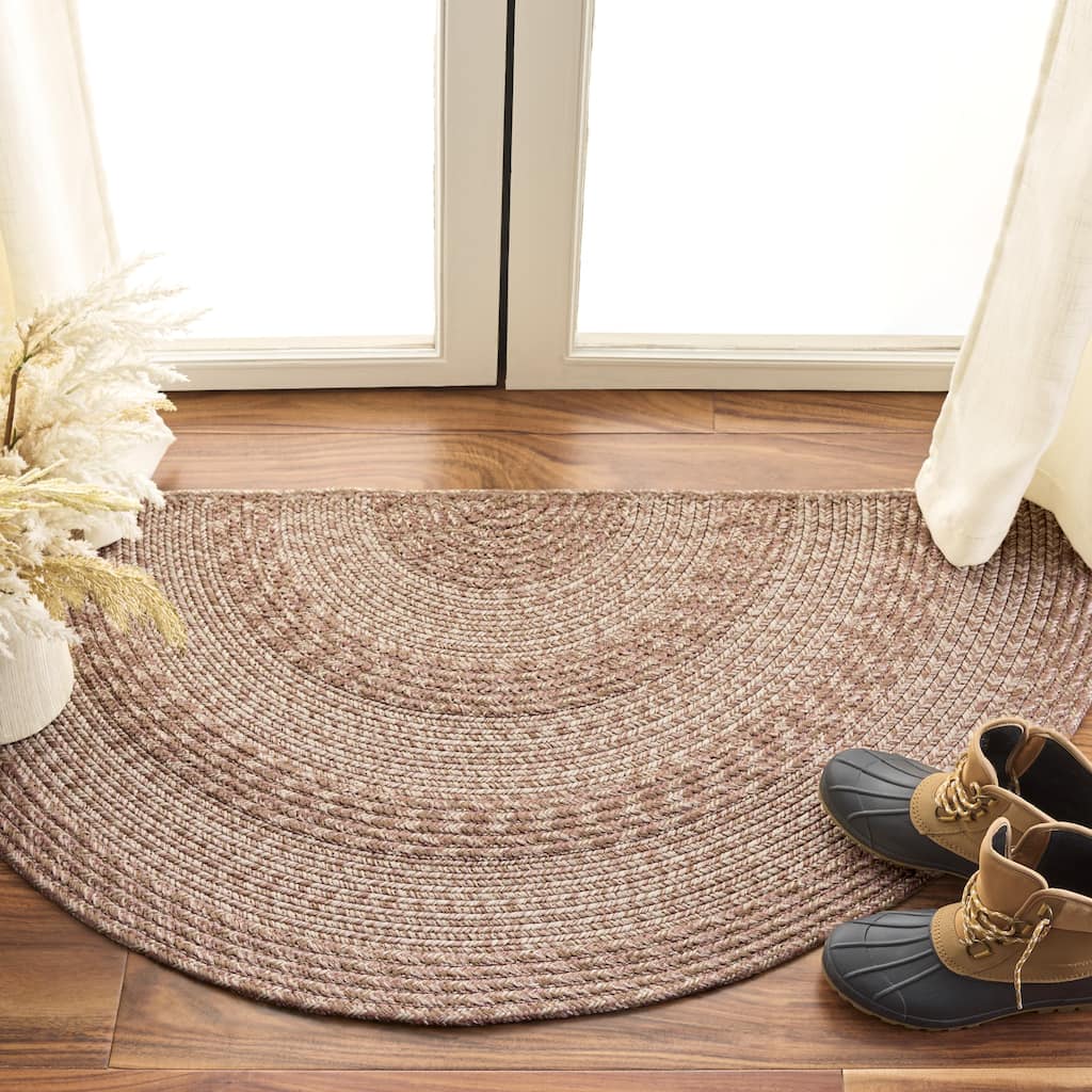 SAFAVIEH Handmade Braided Fatimah Washable Indoor/Outdoor Rug - Weather Resistant & Easy Cleaning