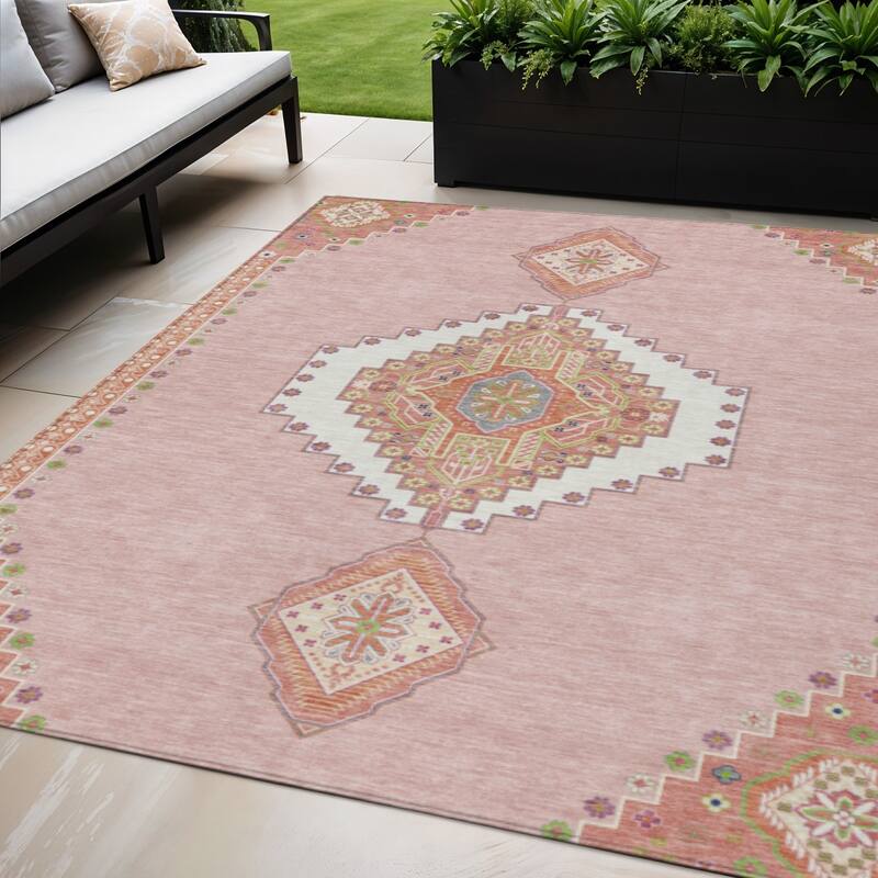 HomeRoots Oriental Traditional Rectangle Outdoor Rug - 5' X 8'