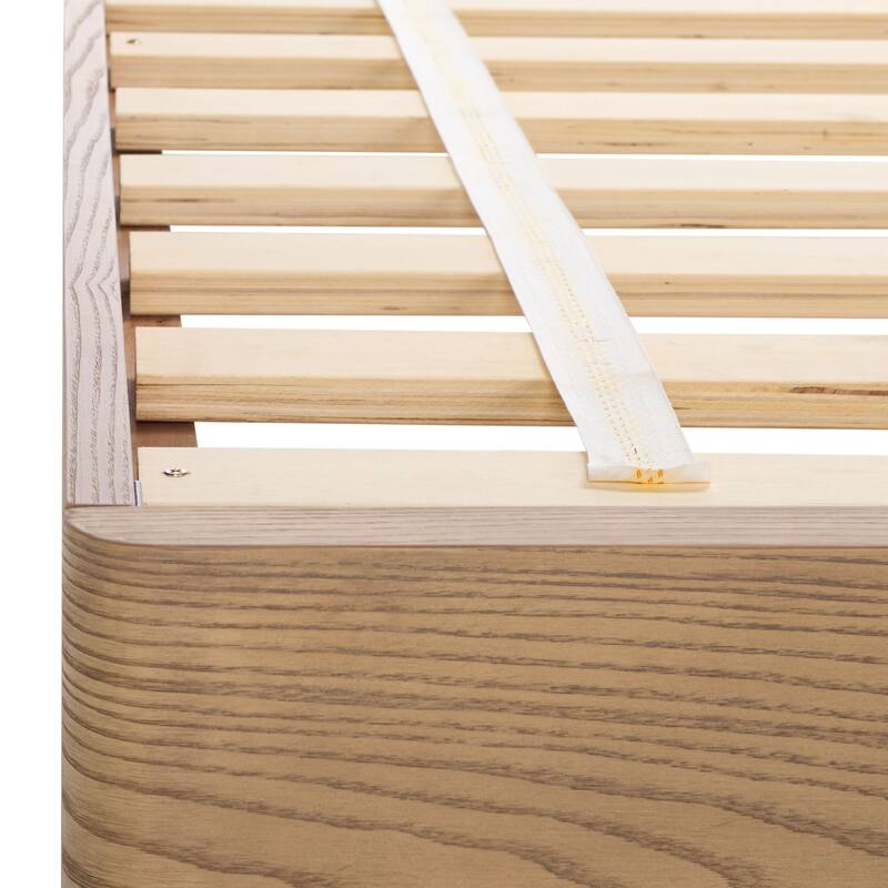 SAFAVIEH Couture Decarla Wood Bed Frame