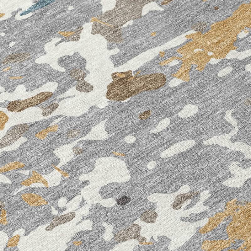 Machine Washable Indoor/ Outdoor Modern Calhan Chantille Rug