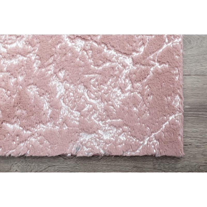 Chryso Collection Abstract Faux-Fur Rug with Foil