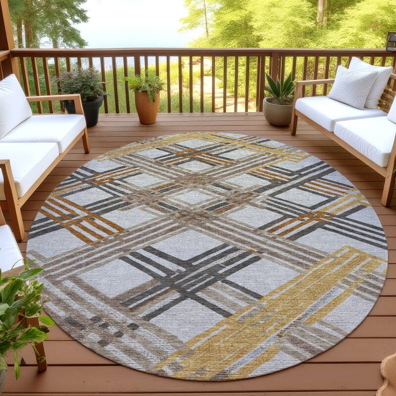 Machine Washable Indoor/ Outdoor Modern Trellis Chantille Rug - Gray - 8' x 8'