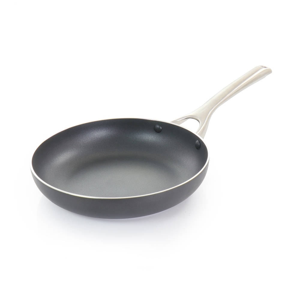 https://ak1.ostkcdn.com/images/products/is/images/direct/903b2f5d8deeab2a9f780c6e7f991068a8b9a600/Oster-Palladium-9.5-Inch-Aluminum-Frying-Pan.jpg