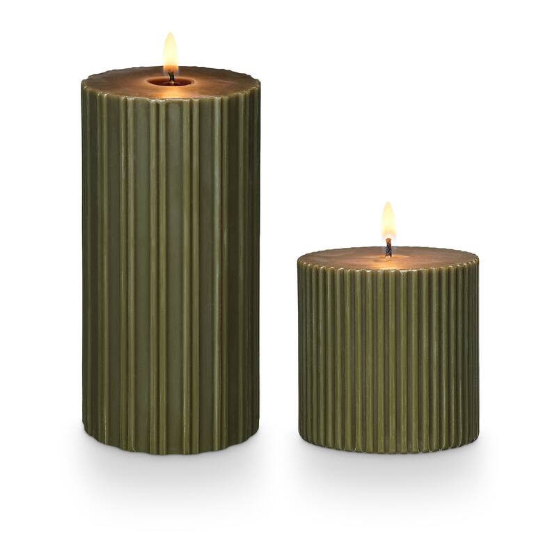 ILLUME Noble Holiday Unfragranced Pillar Candle